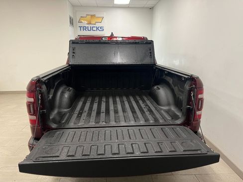 Used 2022 RAM 1500 Limited w/ Body Color Bumper Group AWD/4WD image 18