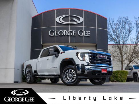 Used 2025 GMC Sierra 3500 SLE AWD/4WD image 1