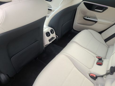 Used 2023 Mercedes-Benz C 300 4MATIC Sedan image 35