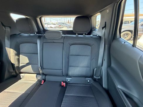 Used 2025 Chevrolet Equinox LT FWD image 38