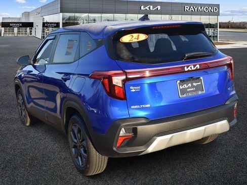 Used 2024 Kia Seltos LX image 4