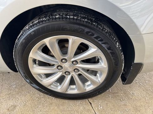 Used 2014 Buick LaCrosse Base image 35