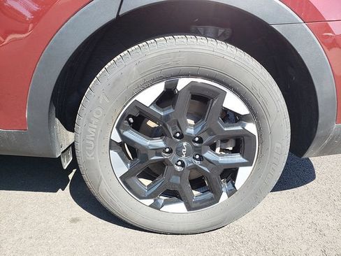 Certified 2024 Kia Sorento S FWD image 21