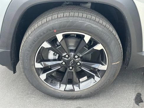 New 2026 Chevrolet Equinox RS w/ Convenience Package III AWD/4WD image 32