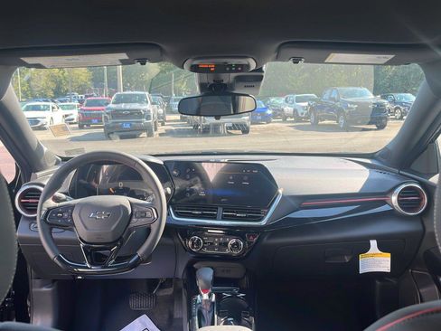 New 2025 Chevrolet Trax RS w/ Driver Confidence Package image 23