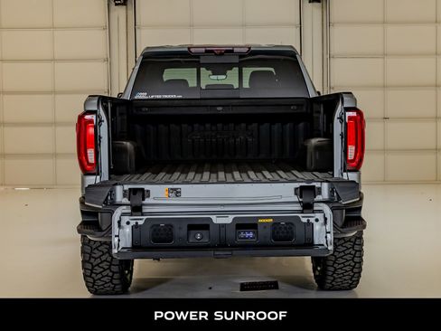 Used 2024 GMC Sierra 1500 AT4X image 8