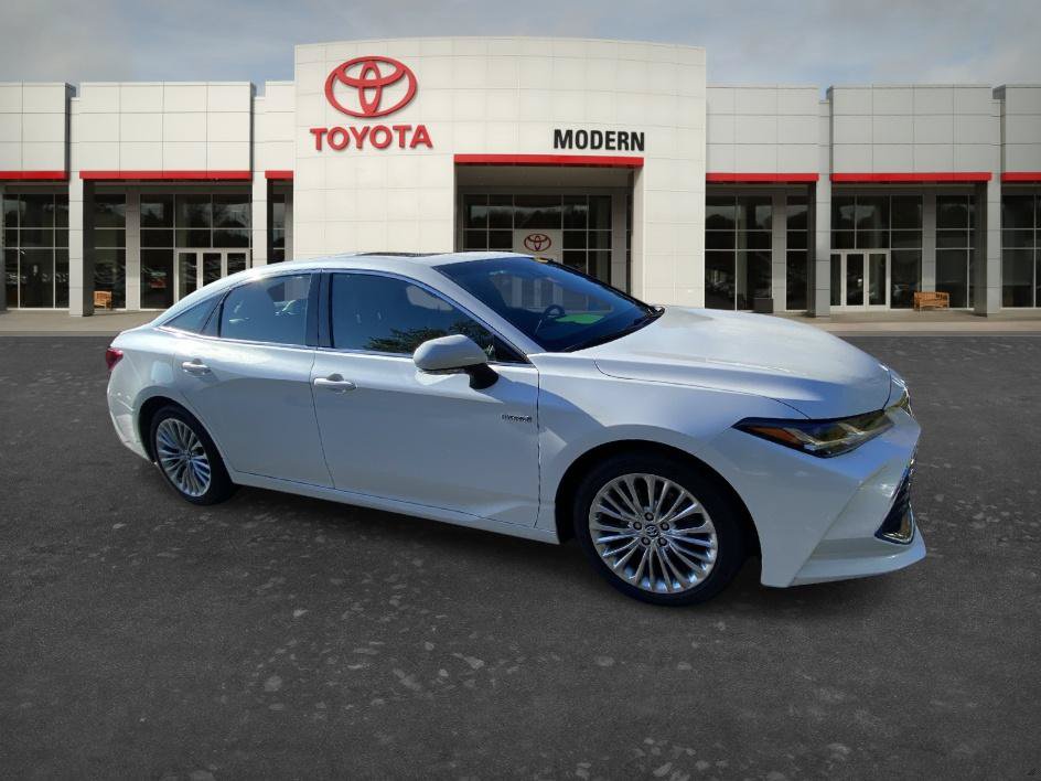 Certified 2019 Toyota Avalon Limited w/ Advanced Safety Package FWD image 16