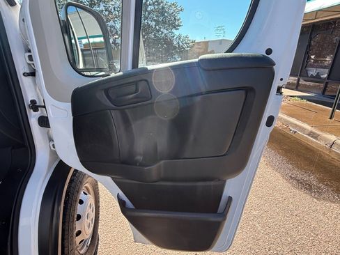 Used 2022 RAM ProMaster 2500 image 9