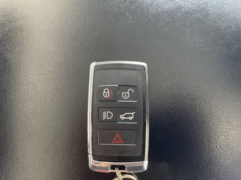 Used 2023 Land Rover Range Rover SE AWD/4WD image 23
