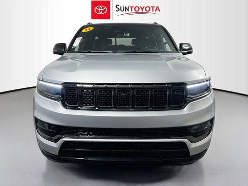 Used 2024 Jeep Grand Wagoneer L Series II w/ Quick Order Packagew 28T AWD/4WD image 10