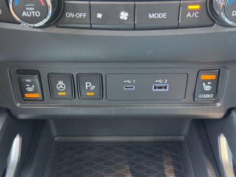 Used 2022 Nissan Frontier SV RWD image 26