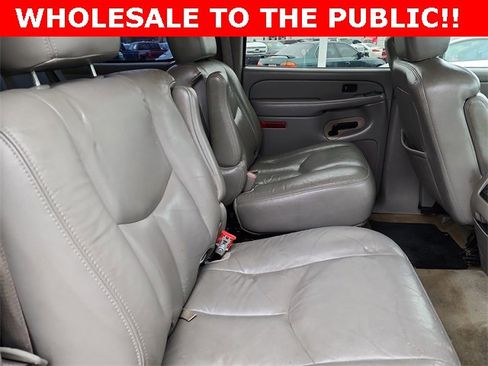 Used 2004 Chevrolet Suburban LT w/ Preferred Equipment Group image 19