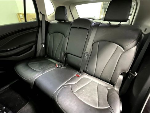 Used 2020 Buick Envision Essence image 34