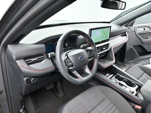 Used 2025 Ford Explorer ST-Line w/ Premium Package image 13