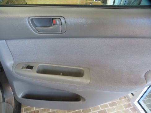 Used 2004 Toyota Camry SE image 21