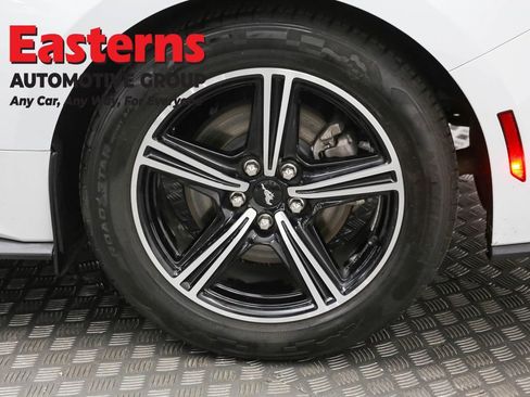 Used 2025 Ford Mustang Coupe RWD image 31