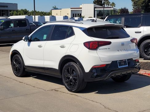 Used 2024 Buick Encore GX Sport Touring image 6