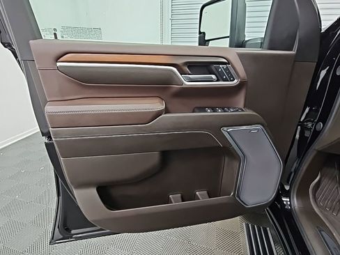 Used 2024 GMC Sierra 2500 Denali w/ Technology Package image 31