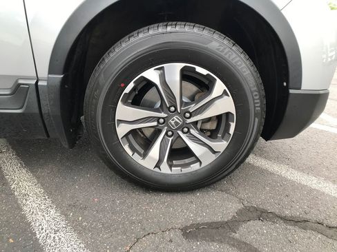 Used 2017 Honda CR-V LX image 5