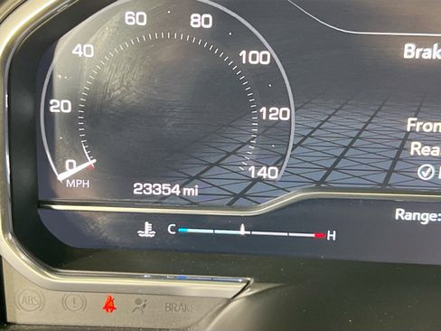 Used 2024 GMC Sierra 1500 AT4 w/ AT4 Preferred Package image 12