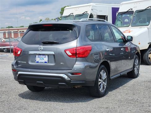 Used 2020 Nissan Pathfinder SL image 5