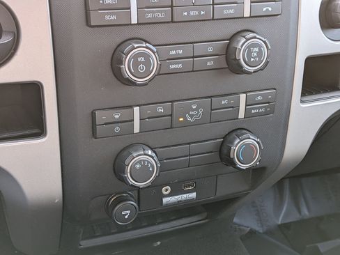 Used 2011 Ford F150 XLT w/ XLT Convenience Pkg image 22