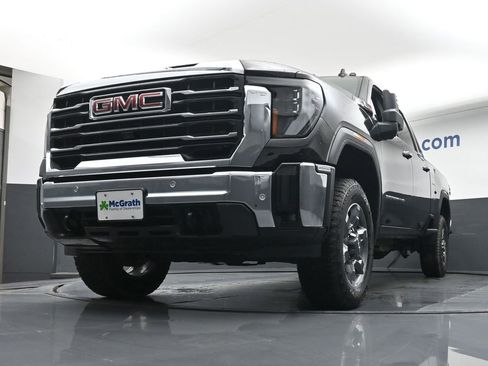 New 2026 GMC Sierra 2500 SLT w/ SLT Convenience Package image 6