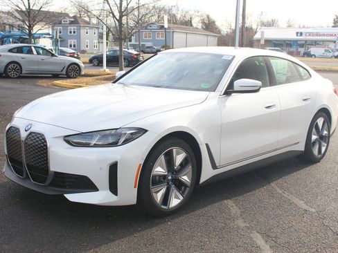 New 2026 BMW i4 xDrive40i w/ Premium Package AWD/4WD image 4