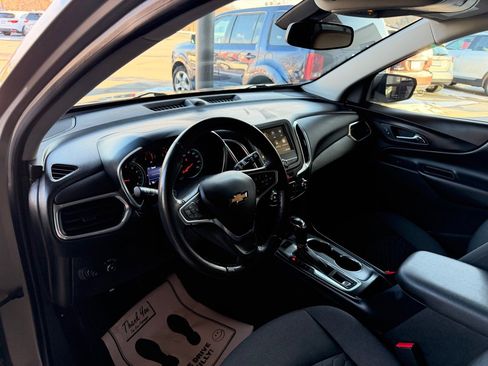 Used 2019 Chevrolet Equinox LT image 9