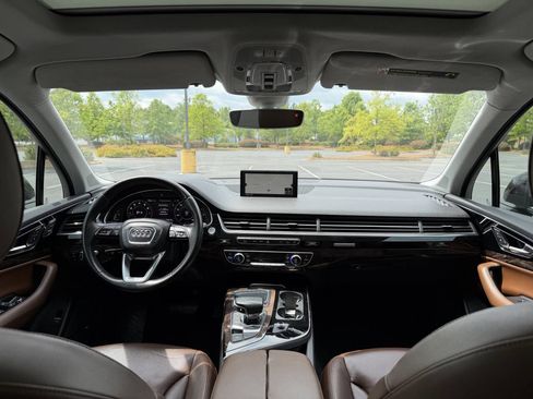 Used 2017 Audi Q7 3.0T Prestige w/ Prestige Package image 21