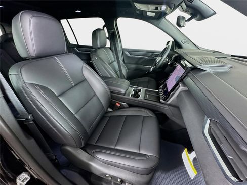 New 2026 GMC Acadia Elevation FWD image 31