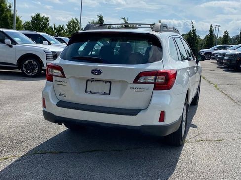 Used 2017 Subaru Outback 2.5i AWD/4WD image 7