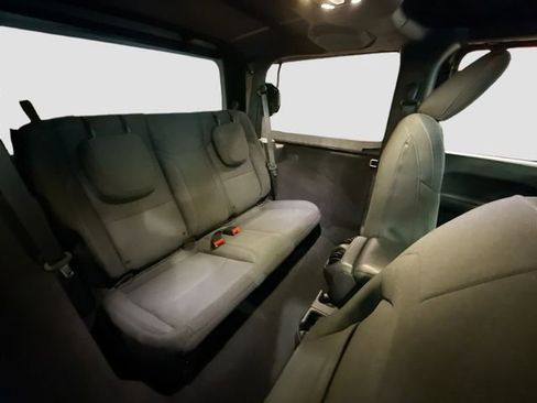 Used 2021 Jeep Wrangler Sport image 27