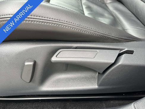 Used 2013 Volkswagen GTI Driver's Edition FWD image 30