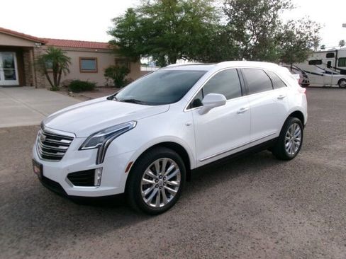 Used 2019 Cadillac XT5 Premium Luxury AWD/4WD image 1