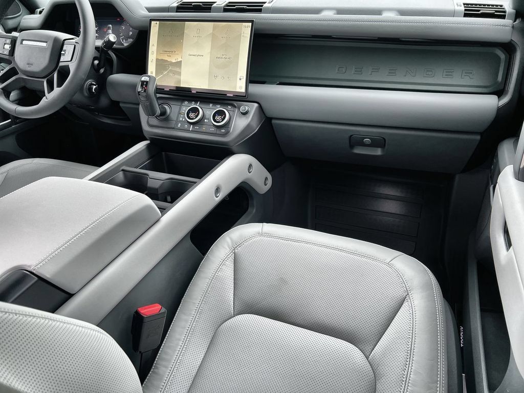 New 2026 Land Rover Defender 110 AWD/4WD image 14
