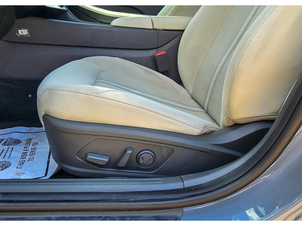Used 2025 Hyundai Sonata SEL FWD image 15
