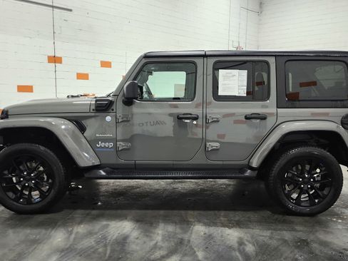 Used 2023 Jeep Wrangler Sahara image 15