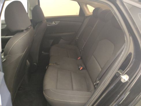 Used 2021 Kia Forte LXS FWD image 18