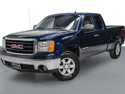 Used 2011 GMC Sierra 1500 SLE w/ Power Tech Package image 4