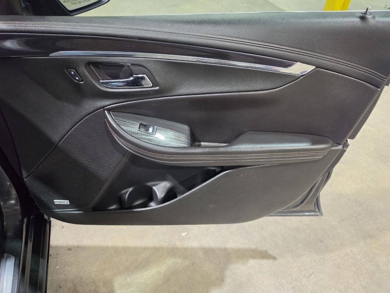 Used 2018 Chevrolet Impala Premier FWD image 33