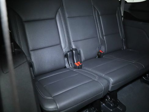 Used 2024 Chevrolet Tahoe LT AWD/4WD image 33
