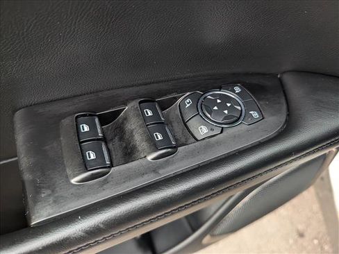 Certified 2023 Lincoln Nautilus AWD w/ Premium Package image 30