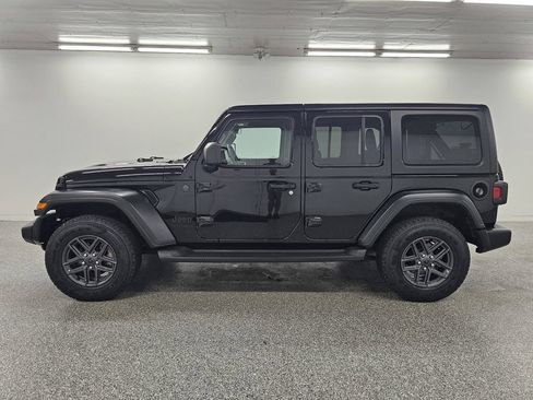 Used 2024 Jeep Wrangler Unlimited Sport AWD/4WD image 7