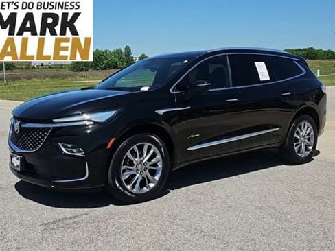 Used 2023 Buick Enclave Avenir w/ Avenir Technology Package FWD image 4