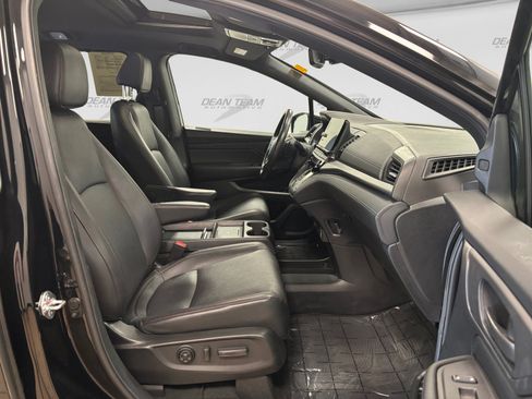 Used 2025 Honda Odyssey Sport-L image 18