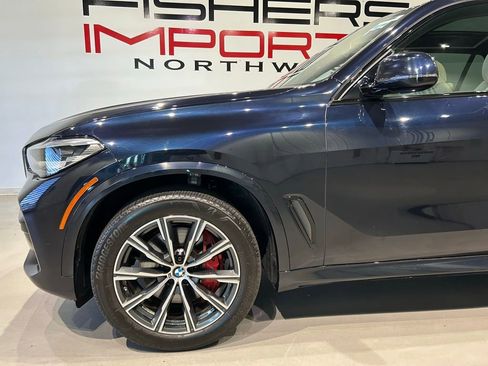 Used 2022 BMW X5 xDrive40i w/ M Sport Package AWD/4WD image 3