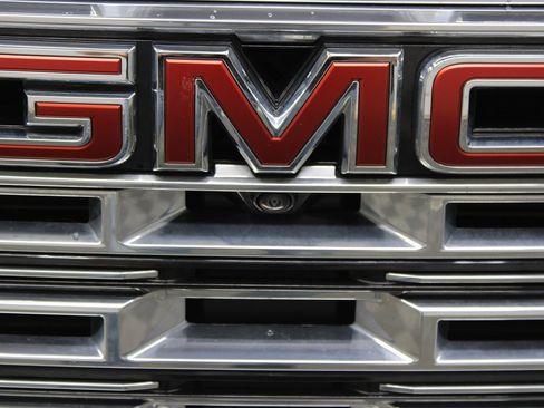 Used 2024 GMC Acadia Denali image 51