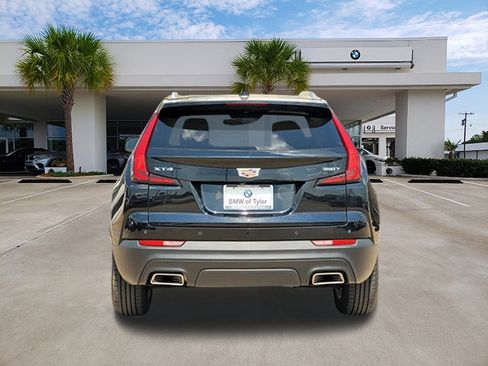 Used 2023 Cadillac XT4 Luxury w/ Cold Weather Package image 5