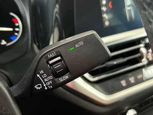 Used 2019 BMW 330i Sedan w/ Convenience Package image 17